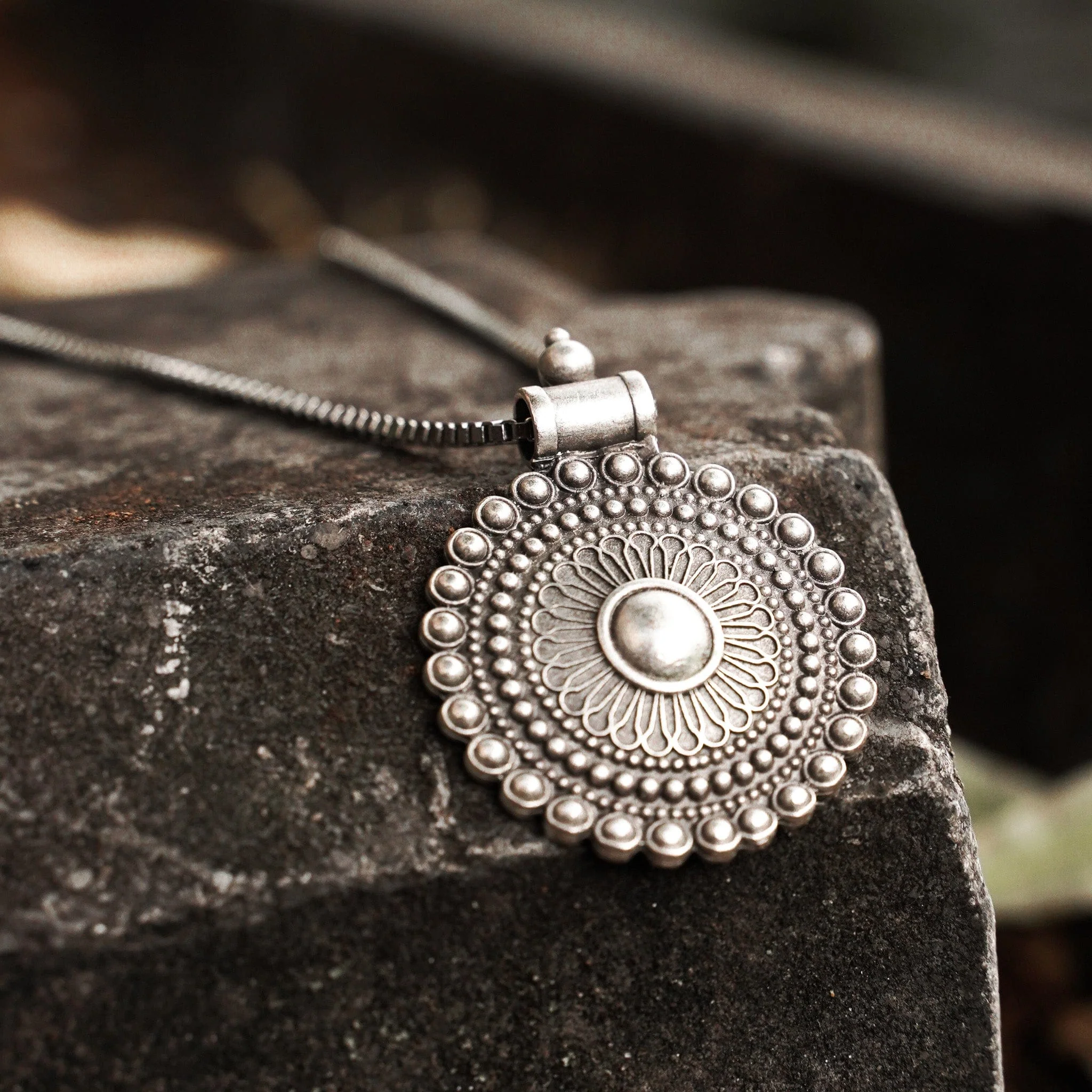 Amulet Of Thira Necklace - Image 3