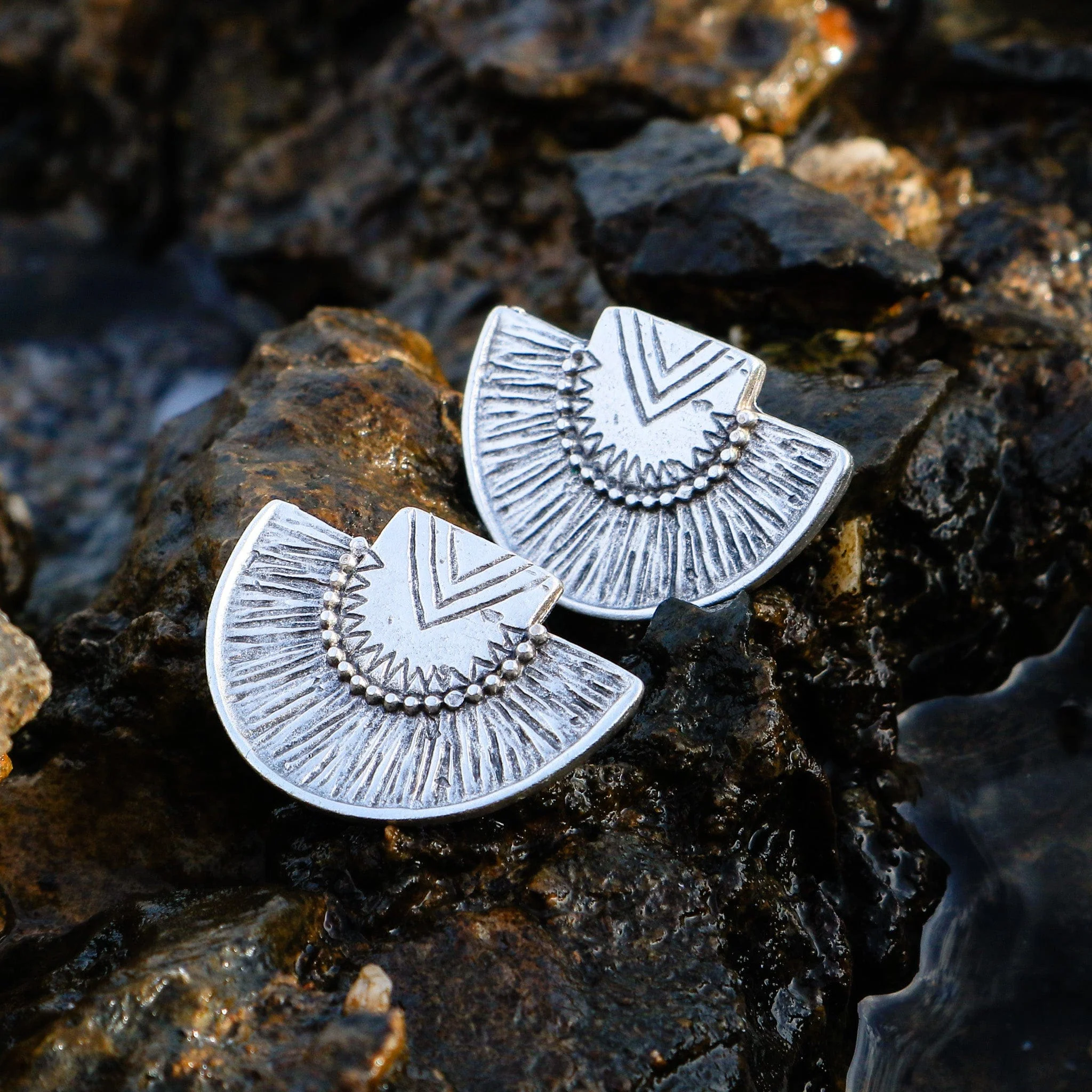 Artisan's Style Earrings - Image 3