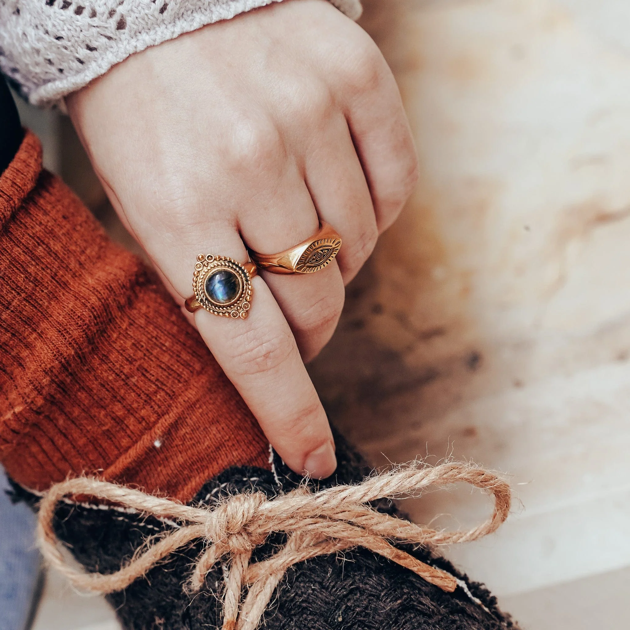 Blinky's Gold Ring - Image 2