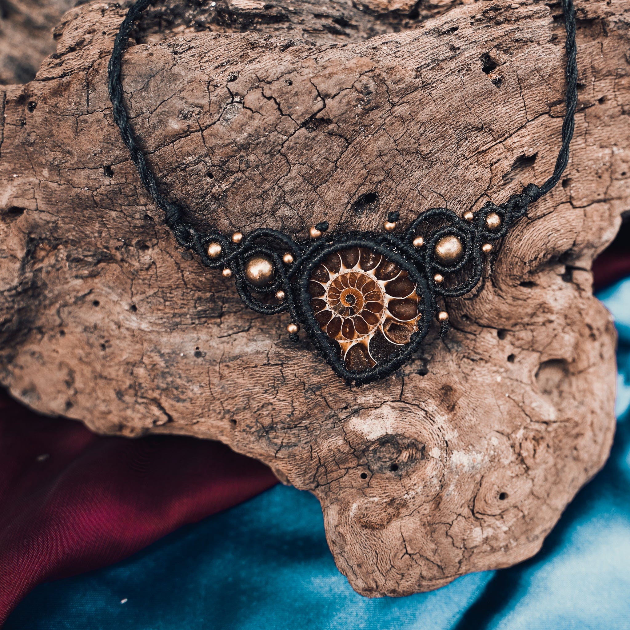 Dark Shell Necklace - Image 3