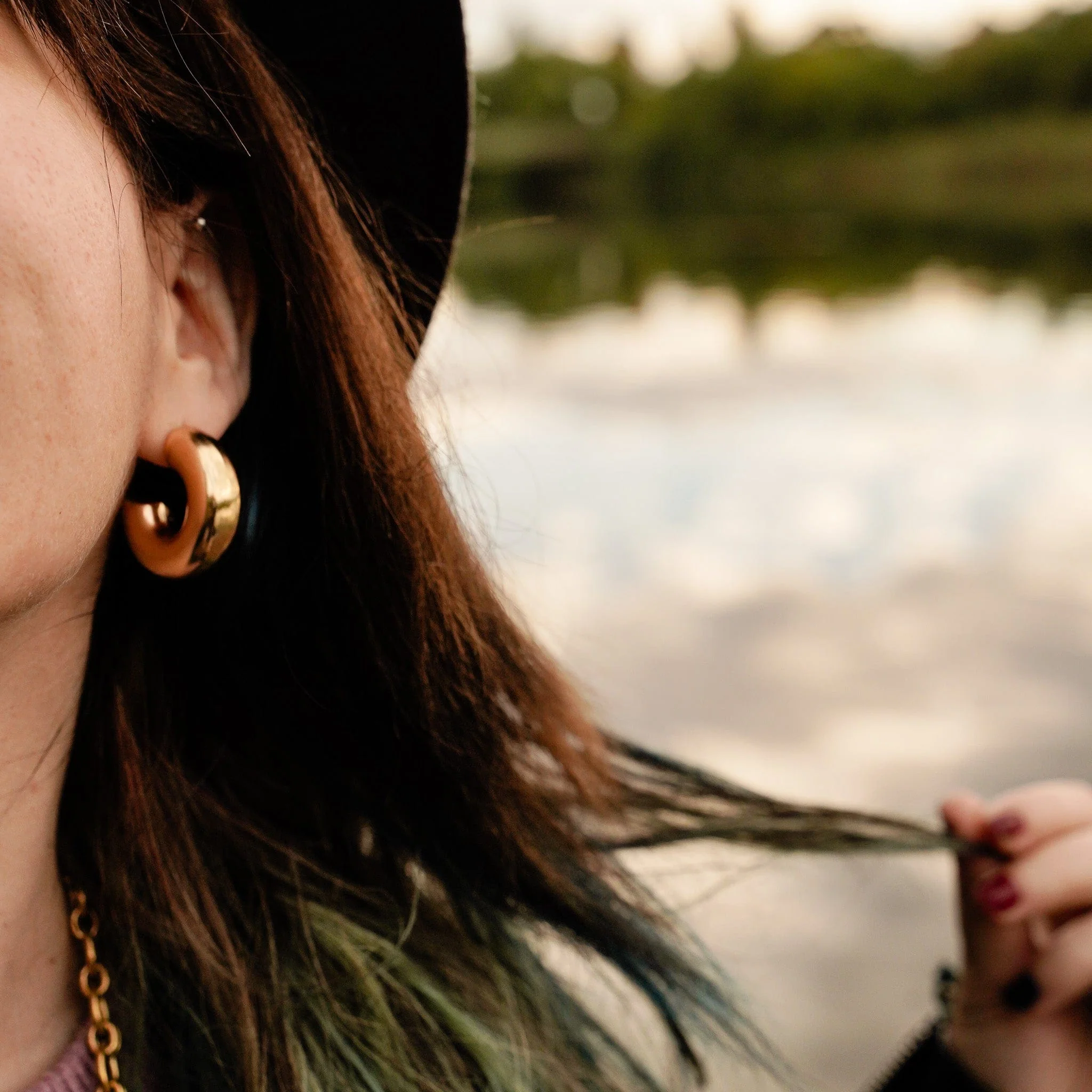 Ely's Hoops Earrings - Image 3
