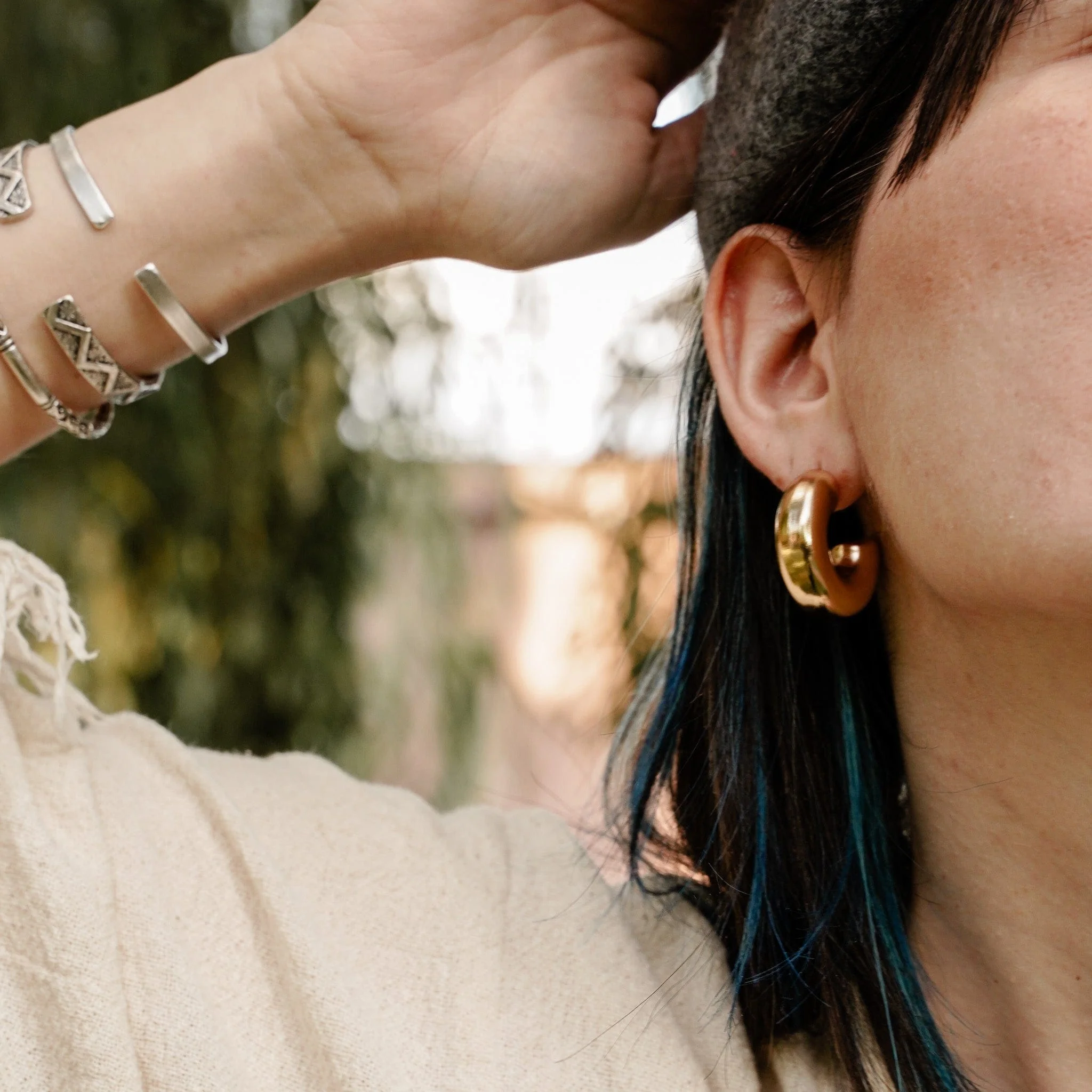 Ely's Hoops Earrings - Image 5