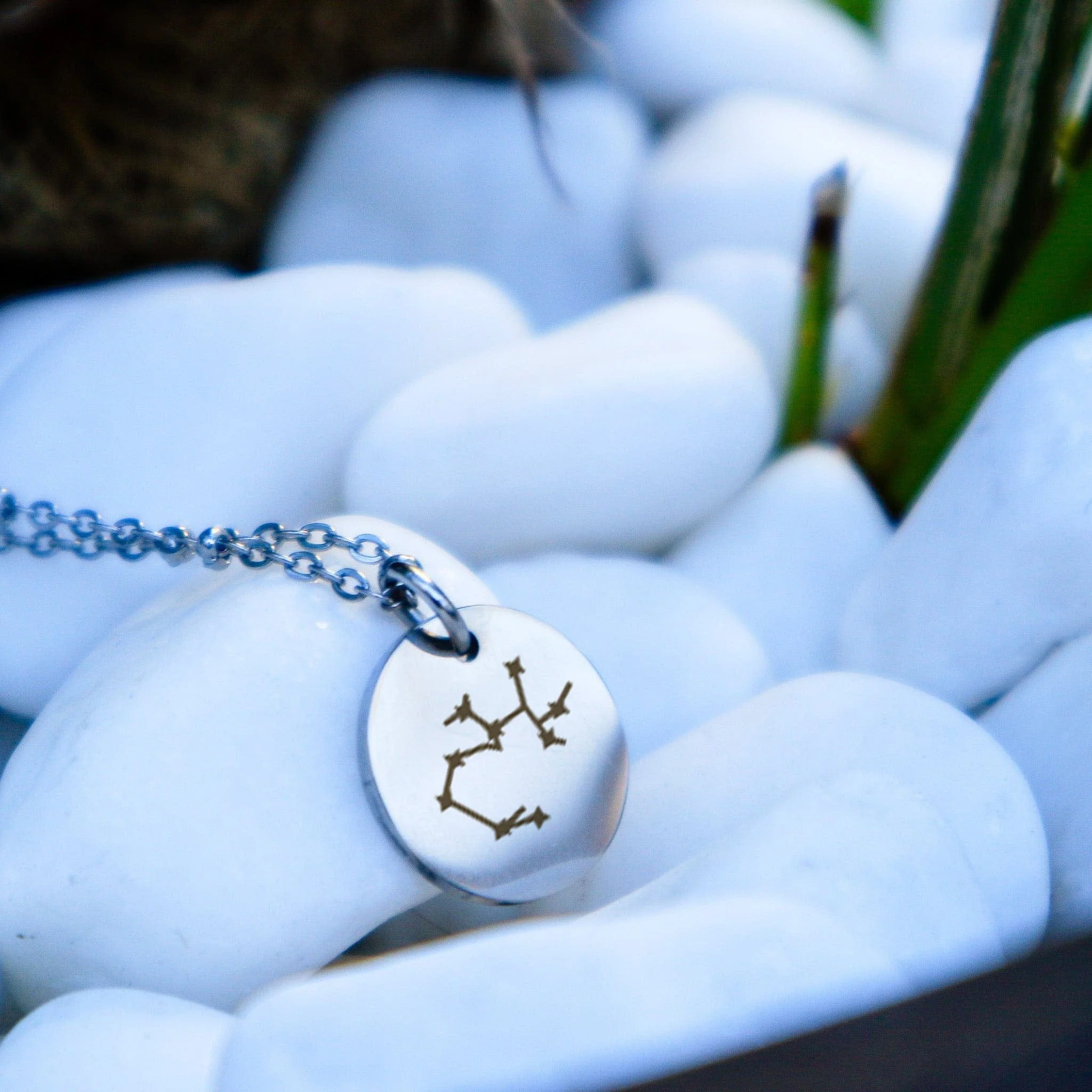 Engravable Coin Necklace - Image 4