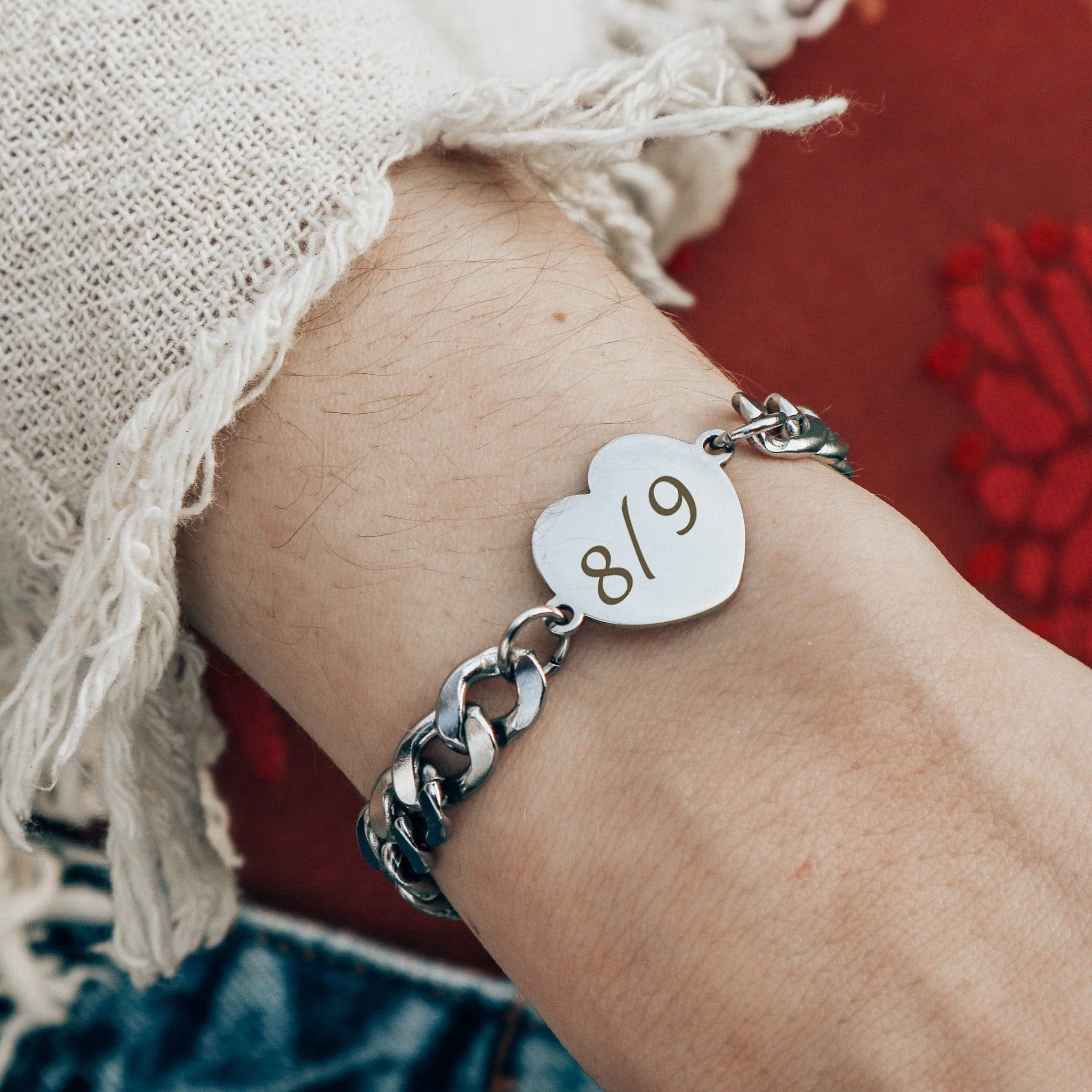 Engravable Heart Bracelet - Image 3