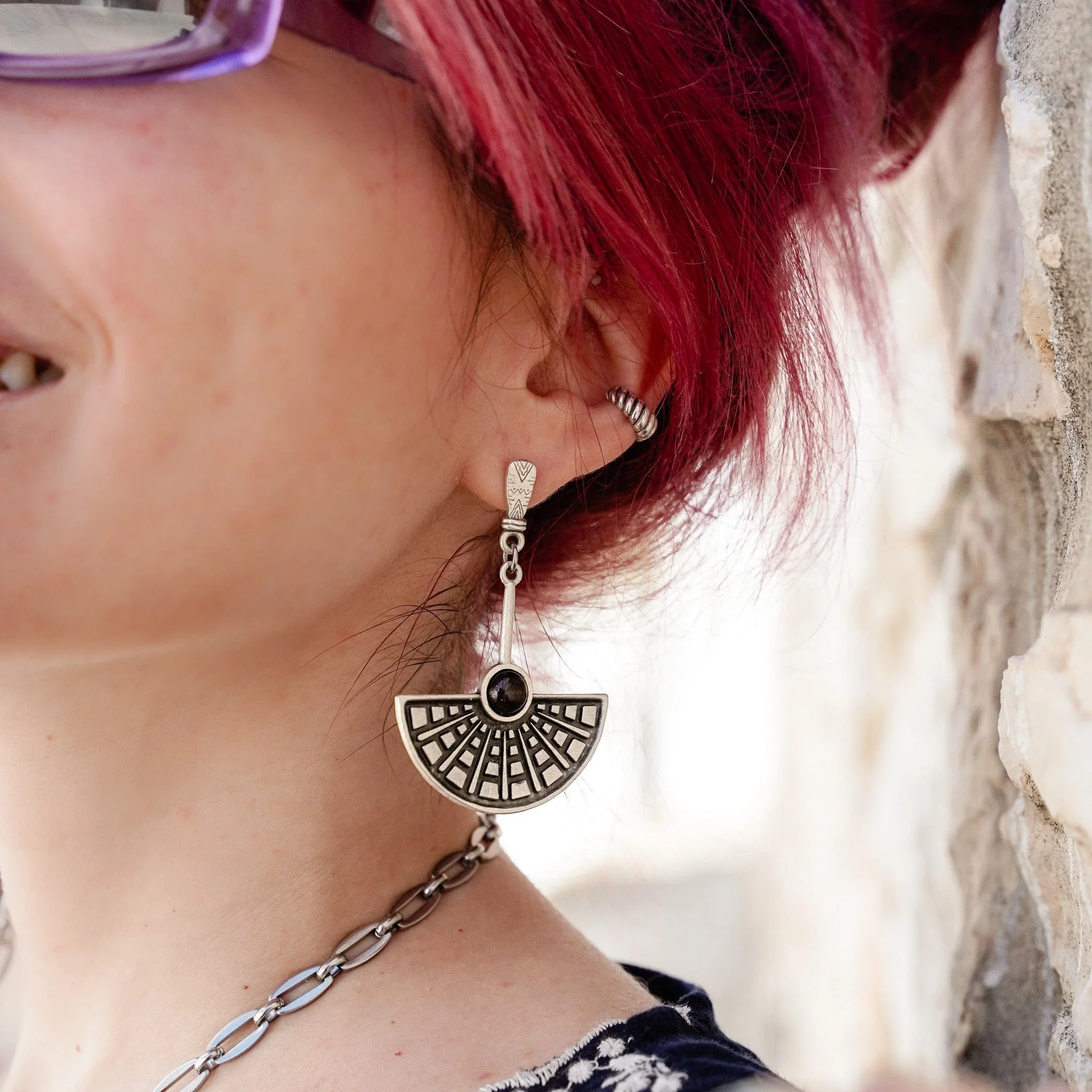 Flapper Fan Earrings - Image 2