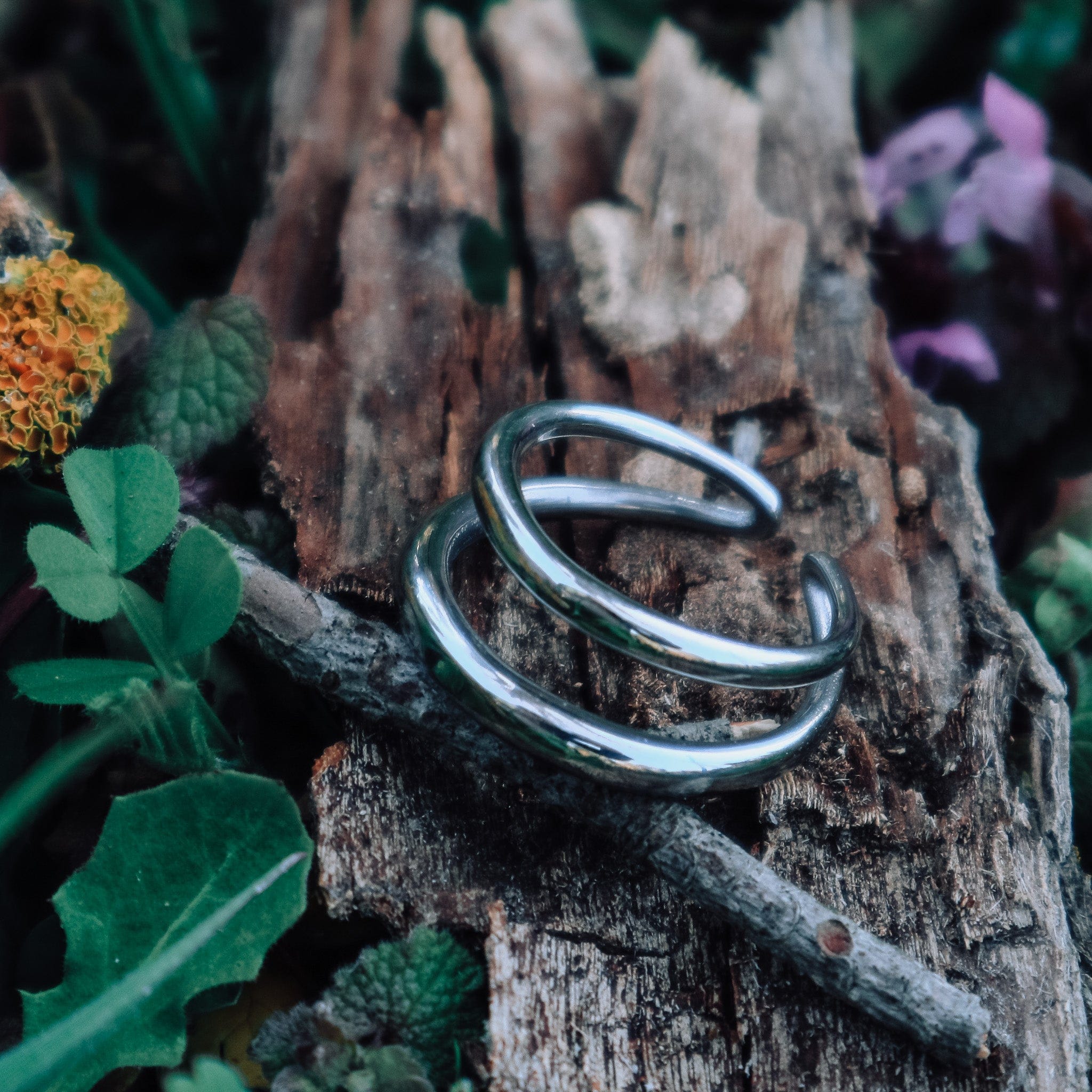 Looped Ring - Image 3