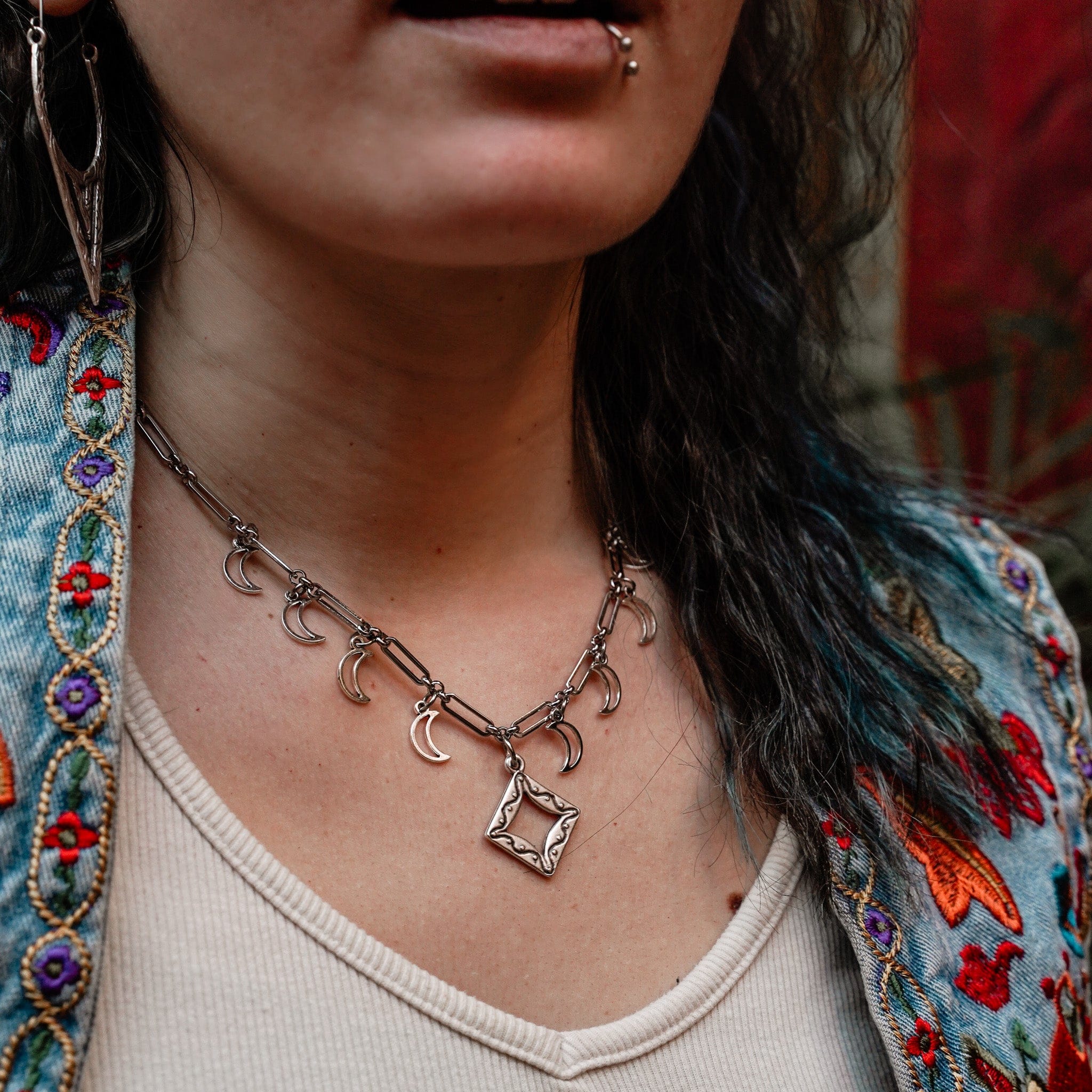 Night Travel Necklace