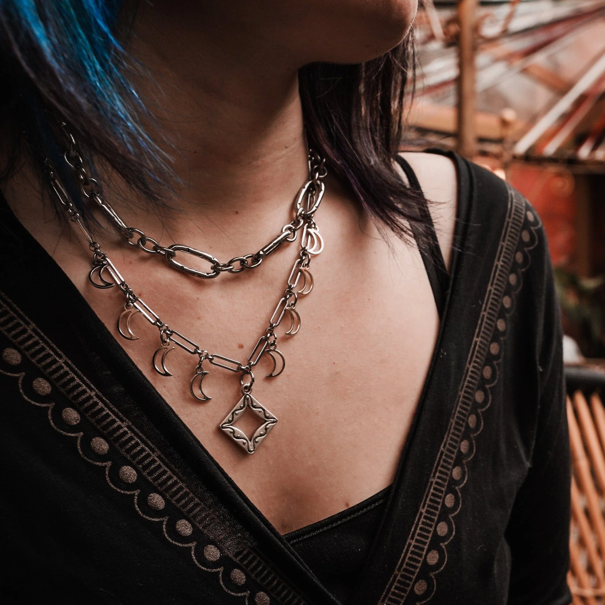 Night Travel Necklace - Image 3