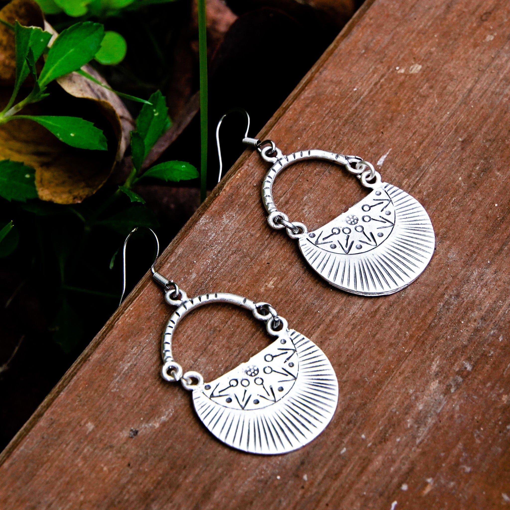 Paradise Found Earrings - Image 4