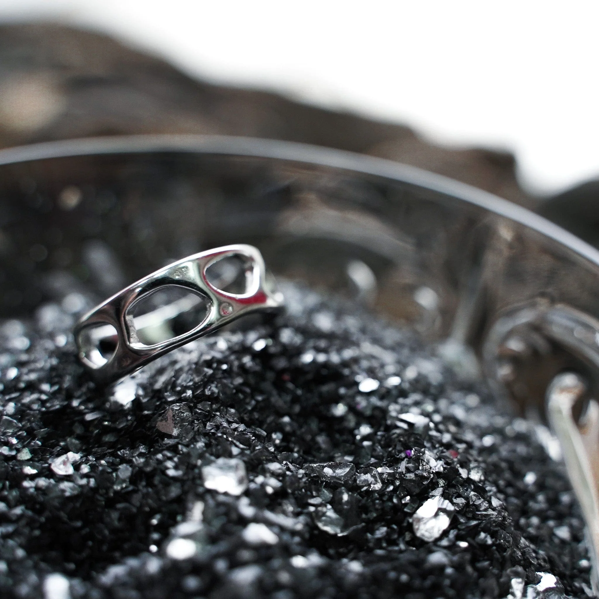 Pure Band Ring - Image 4