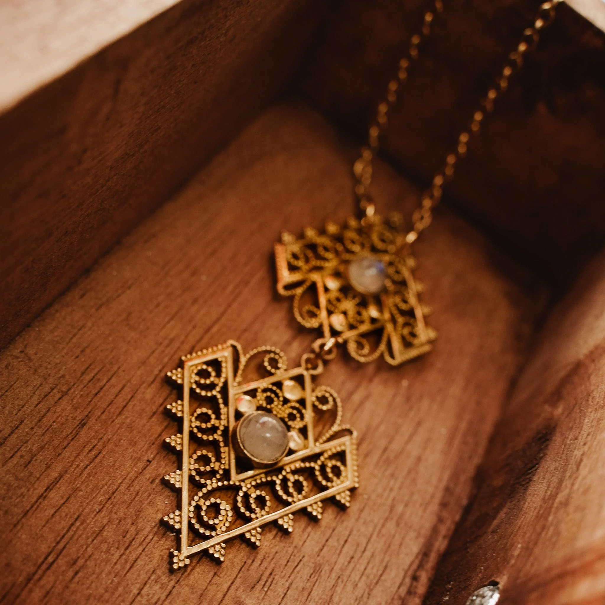 Reflection Necklace - Image 3