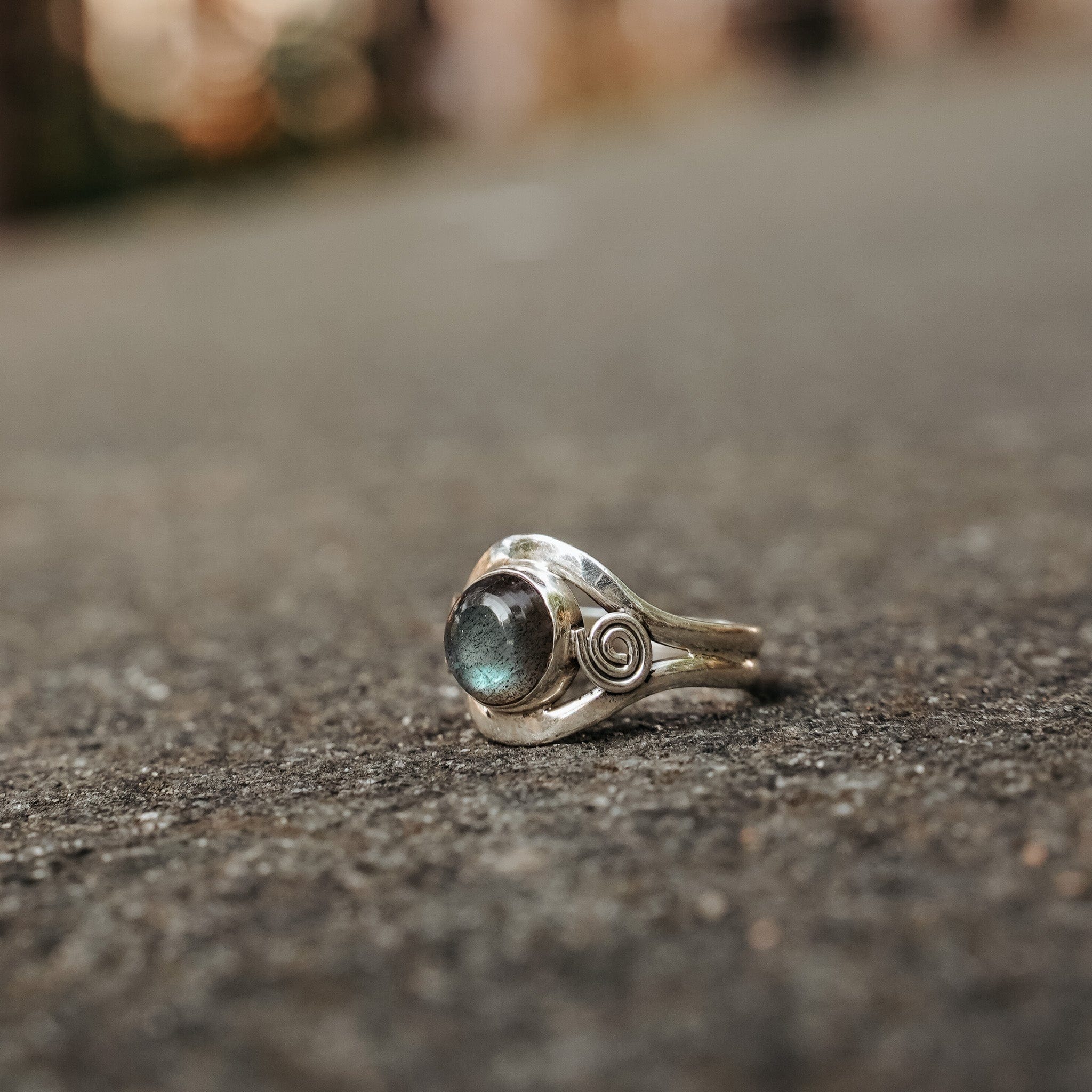Silverthrum Ring - Image 4