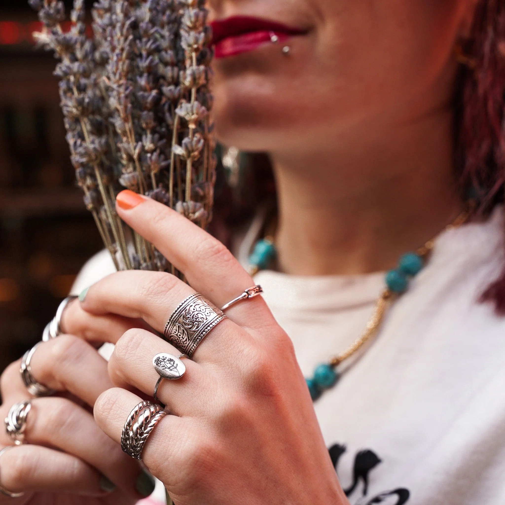 Viva Petal Ring - Image 4